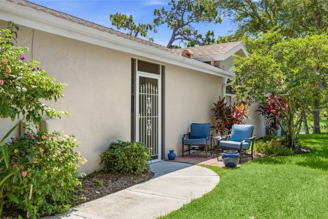 House in Sarasota, Florida 3 bedrooms, 117.43 sq.m. № 2167457 - photo 5