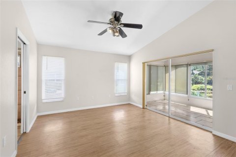 House in Sarasota, Florida 3 bedrooms, 117.43 sq.m. № 2167457 - photo 15