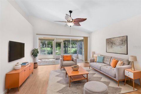 House in Sarasota, Florida 3 bedrooms, 117.43 sq.m. № 2167457 - photo 8