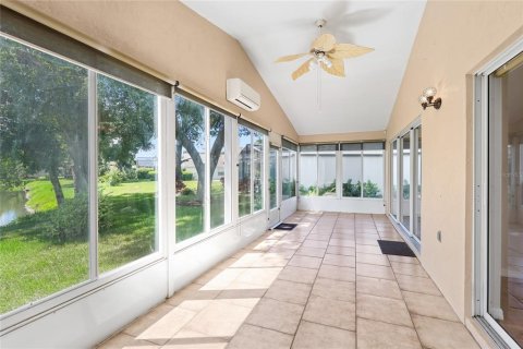 House in Sarasota, Florida 3 bedrooms, 117.43 sq.m. № 2167457 - photo 27