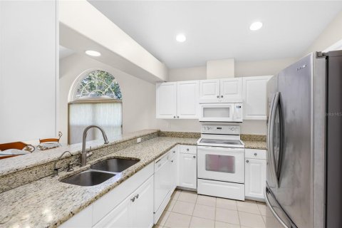 House in Sarasota, Florida 3 bedrooms, 117.43 sq.m. № 2167457 - photo 12