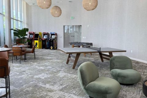 Condominio en venta en Miami, Florida, 3 dormitorios, 183.76 m2 № 1887623 - foto 8