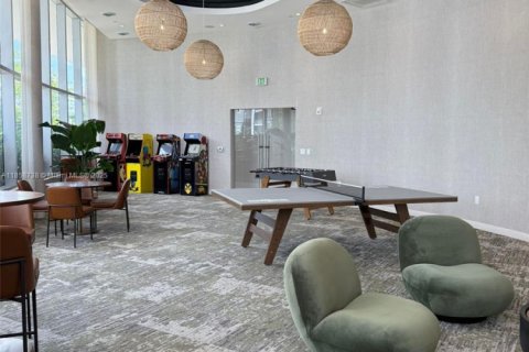 Condominio en venta en Miami, Florida, 3 dormitorios, 183.76 m2 № 1887623 - foto 7