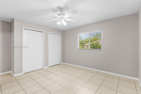 Снять в аренду виллу или дом в Лихай-Эйкерс, Флорида 3 спальни, № 1973640 - фото 18