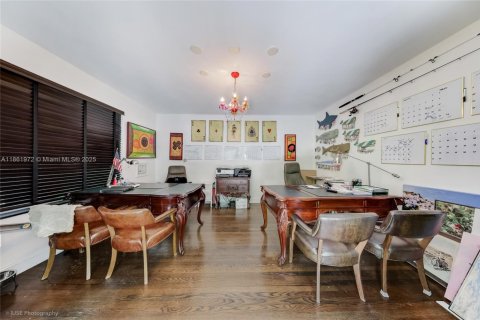 Immobilier commercial à vendre à Miami Beach, Floride: 484.21 m2 № 1890235 - photo 10