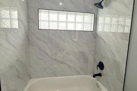 Villa ou maison à vendre à Hollywood, Floride: 3 chambres, 137.4 m2 № 2397335 - photo 20