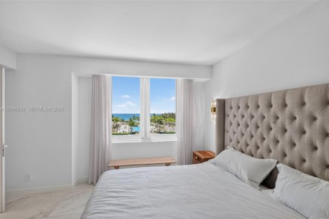 Condo in Miami Beach, Florida, 3 bedrooms № 2185947 - photo 10