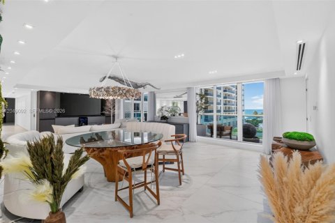 Condo in Miami Beach, Florida, 3 bedrooms № 2185947 - photo 5