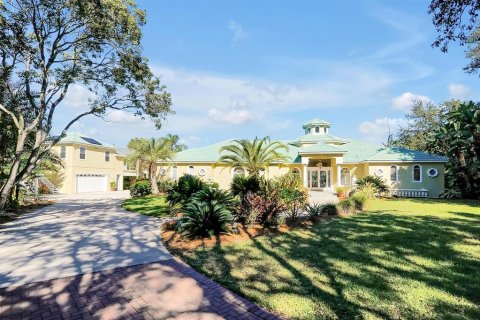 House in Orlando, Florida 4 bedrooms, 379.41 sq.m. № 2116648 - photo 2
