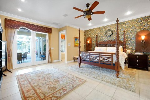 House in Orlando, Florida 4 bedrooms, 379.41 sq.m. № 2116648 - photo 15
