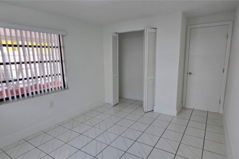 Villa ou maison à vendre à Miami, Floride: 3 chambres, 110.09 m2 № 1975985 - photo 27