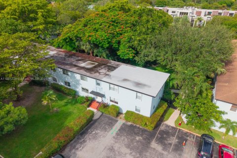 Condominio en venta en Miami, Florida, 2 dormitorios, 74.32 m2 № 1993368 - foto 25