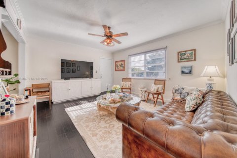 Condominio en venta en Miami, Florida, 2 dormitorios, 74.32 m2 № 1993368 - foto 7