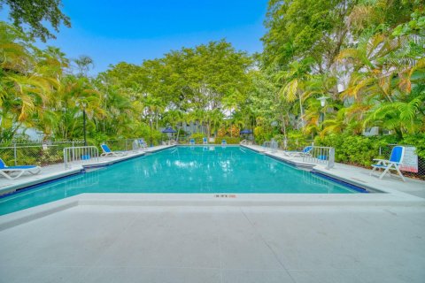 Condominio en venta en Miami, Florida, 2 dormitorios, 74.32 m2 № 1993368 - foto 19