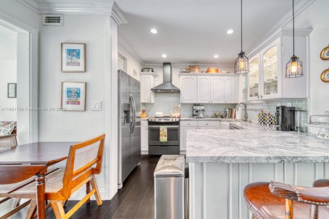 Condominio en venta en Miami, Florida, 2 dormitorios, 74.32 m2 № 1993368 - foto 2