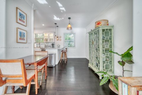 Condominio en venta en Miami, Florida, 2 dormitorios, 74.32 m2 № 1993368 - foto 9