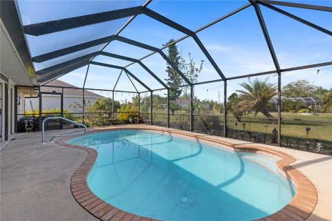 House in Punta Gorda, Florida 3 bedrooms, 123.93 sq.m. № 1565262 - photo 3