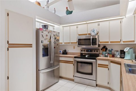 House in Punta Gorda, Florida 3 bedrooms, 123.93 sq.m. № 1565262 - photo 10