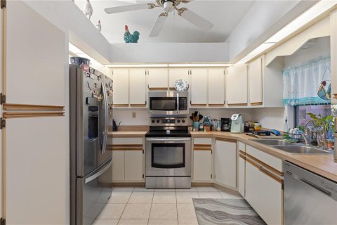House in Punta Gorda, Florida 3 bedrooms, 123.93 sq.m. № 1565262 - photo 7