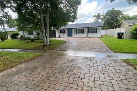 Casa en alquiler en Orlando, Florida, 3 dormitorios, 129.04 m2 № 1831137 - foto 4