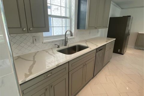 Casa en alquiler en Orlando, Florida, 3 dormitorios, 129.04 m2 № 1831137 - foto 14