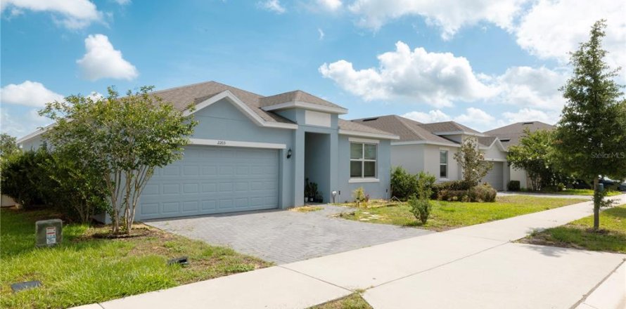 Villa ou maison à Haines City, Floride 4 chambres, 175.31 m2 № 2096396