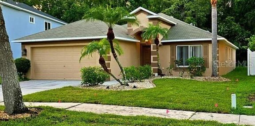 Villa ou maison à Land O' Lakes, Floride 4 chambres, 182.27 m2 № 2150001
