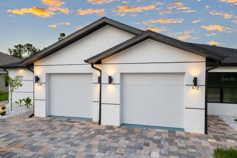 Appartement à louer à Port Charlotte, Floride: 3 chambres, 229.28 m2 № 2405107 - photo 2