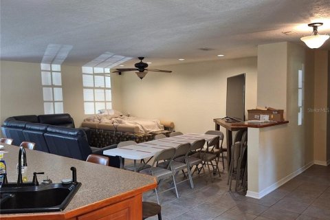 House in Clermont, Florida 3 bedrooms, 163.04 sq.m. № 1769665 - photo 5