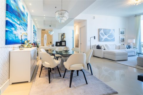 Condo in Sunny Isles Beach, Florida, 2 bedrooms  № 1691283 - photo 4