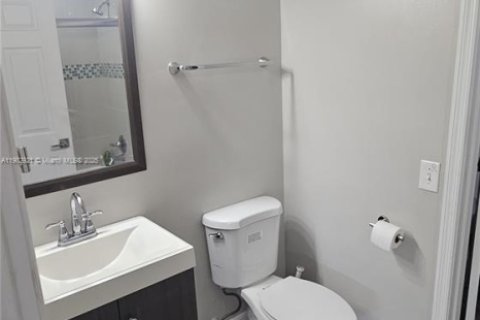 Adosado en alquiler en Weston, Florida, 3 dormitorios, 135.27 m2 № 1954345 - foto 15