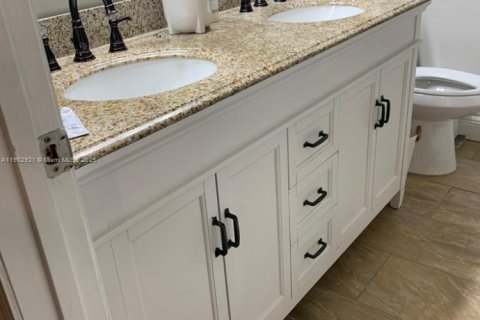 Adosado en alquiler en Weston, Florida, 3 dormitorios, 135.27 m2 № 1954345 - foto 7