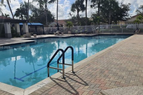 Adosado en alquiler en Weston, Florida, 3 dormitorios, 135.27 m2 № 1954345 - foto 25