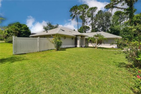 House in Palm Coast, Florida 3 bedrooms, 155.24 sq.m. № 1757777 - photo 5