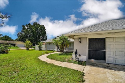 House in Palm Coast, Florida 3 bedrooms, 155.24 sq.m. № 1757777 - photo 4