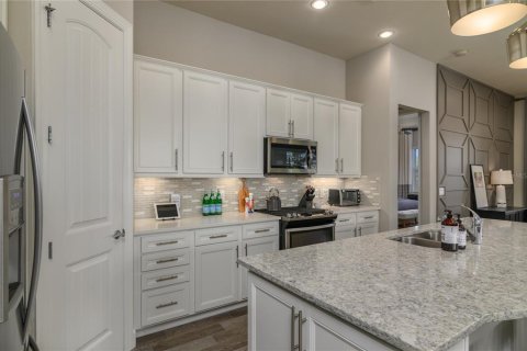 House in Bradenton, Florida 3 bedrooms, 187.11 sq.m. № 2202662 - photo 11