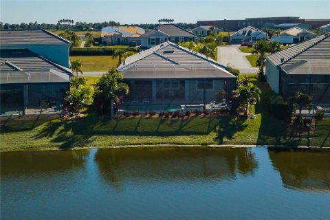 House in Bradenton, Florida 3 bedrooms, 187.11 sq.m. № 2202662 - photo 4