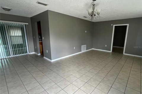 Casa en alquiler en Ocala, Florida, 3 dormitorios, 130.25 m2 № 2091525 - foto 2