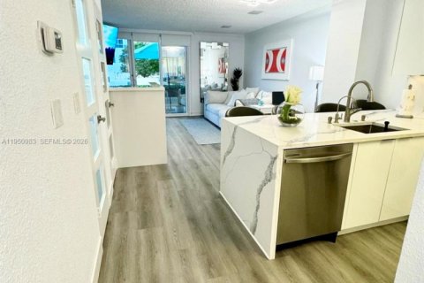 Condo in Hollywood, Florida  № 2062148 - photo 21