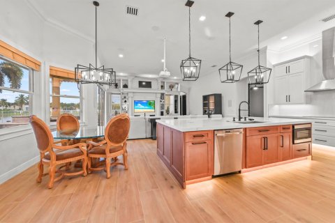 Купить виллу или дом в Веллингтон, Флорида 7 комнат, 308.81м2, № 2086361 - фото 11