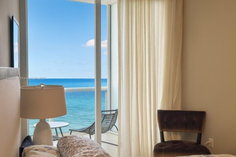 Copropriété à louer à Sunny Isles Beach, Floride: 3 chambres, 182.27 m2 № 1950608 - photo 9