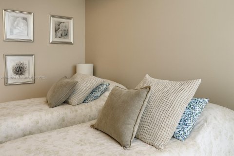 Copropriété à louer à Sunny Isles Beach, Floride: 3 chambres, 182.27 m2 № 1950608 - photo 19