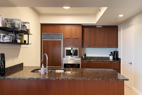 Copropriété à louer à Sunny Isles Beach, Floride: 3 chambres, 182.27 m2 № 1950608 - photo 15