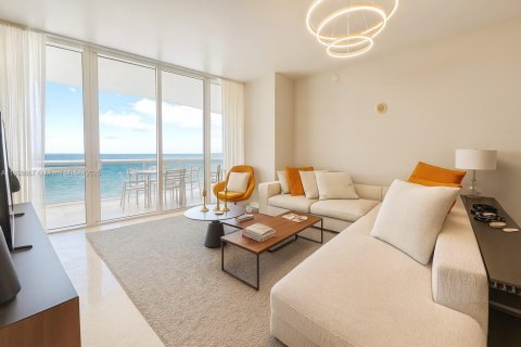 Copropriété à louer à Sunny Isles Beach, Floride: 3 chambres, 182.27 m2 № 1950608 - photo 6