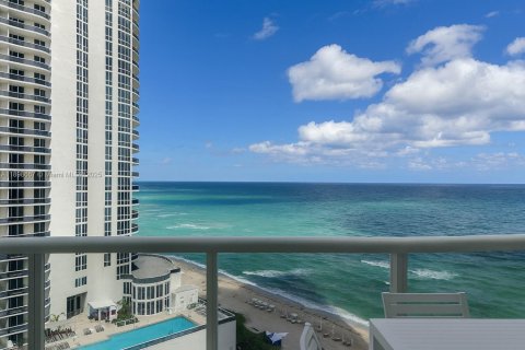 Copropriété à louer à Sunny Isles Beach, Floride: 3 chambres, 182.27 m2 № 1950608 - photo 29