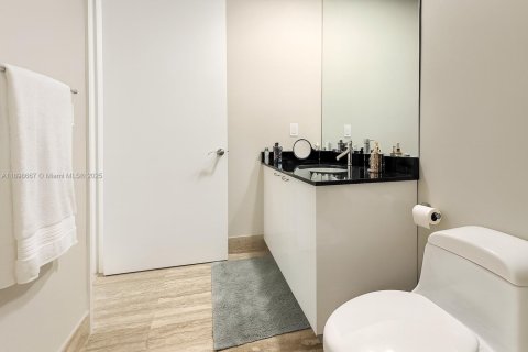 Copropriété à louer à Sunny Isles Beach, Floride: 3 chambres, 182.27 m2 № 1950608 - photo 20