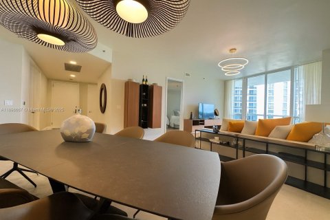 Copropriété à louer à Sunny Isles Beach, Floride: 3 chambres, 182.27 m2 № 1950608 - photo 17