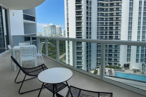 Copropriété à louer à Sunny Isles Beach, Floride: 3 chambres, 182.27 m2 № 1950608 - photo 30