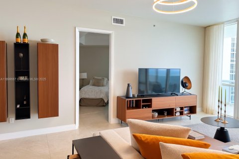 Copropriété à louer à Sunny Isles Beach, Floride: 3 chambres, 182.27 m2 № 1950608 - photo 7