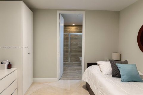 Copropriété à louer à Sunny Isles Beach, Floride: 3 chambres, 182.27 m2 № 1950608 - photo 24